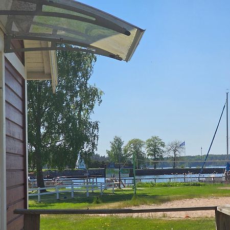 Kanalkrogen Stugor Sjötorp Exterior foto