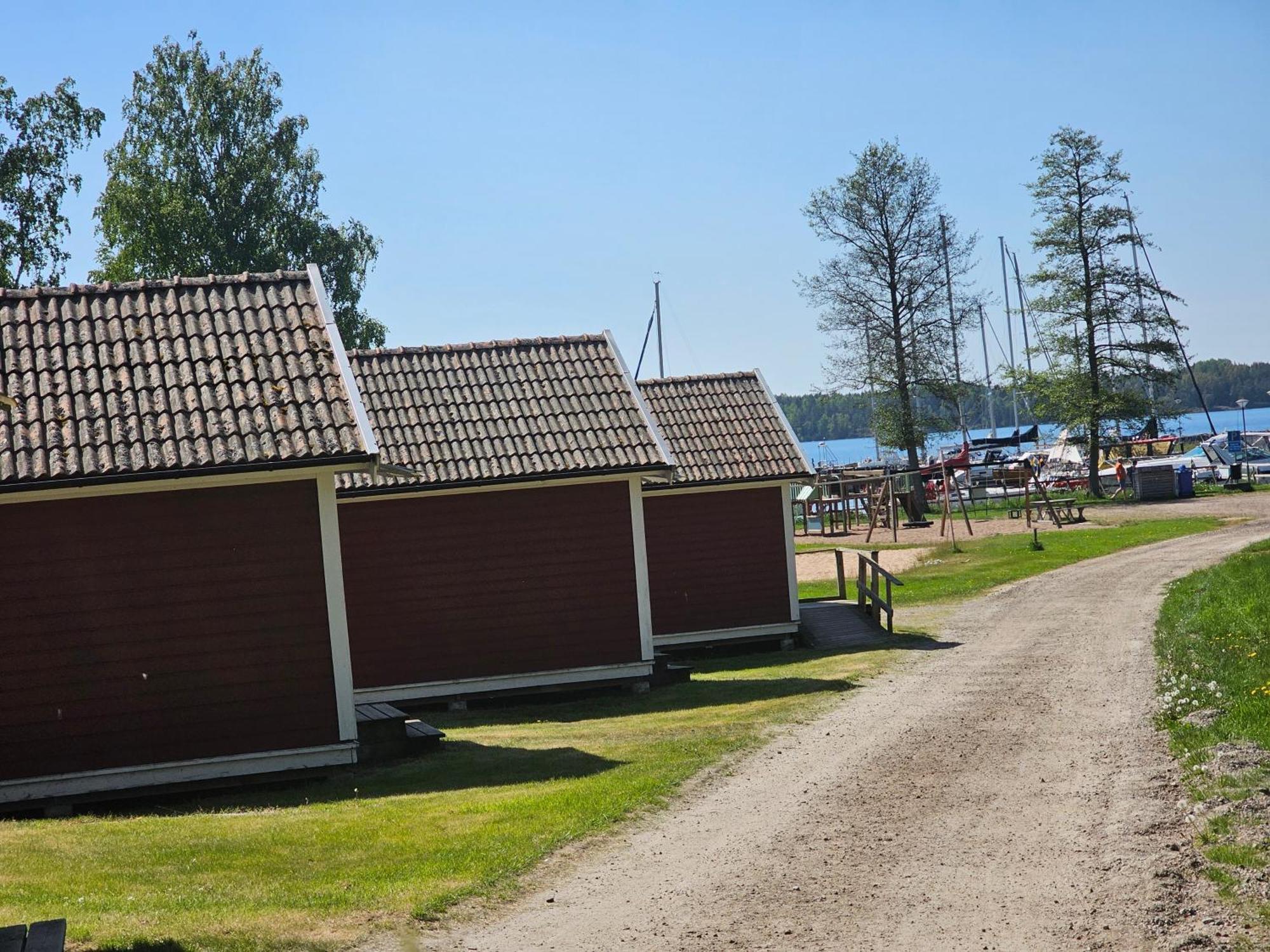 Kanalkrogen Stugor Sjötorp Exterior foto